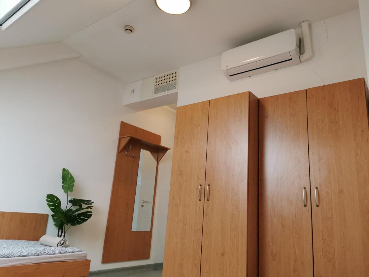 Hid Ifjusagi Szallo Hostel Dunaújváros Εξωτερικό φωτογραφία